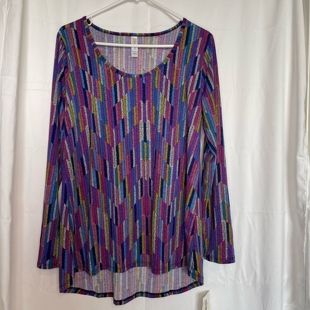 Lularoe/ Lynnae Multi-colored Top​​​​​​​​​​​​